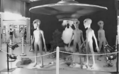 Aliens at The Roswell UFO Museum