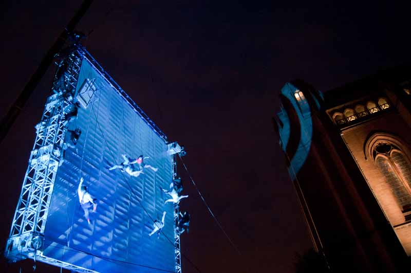 As The World Tipped by Wired Aerial Theatre Photo: Mark McNulty